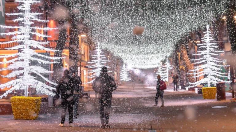 Riccione, prove generali per lo spettacolo del Natale Riccione, prove generali per lo spettacolo del Natale