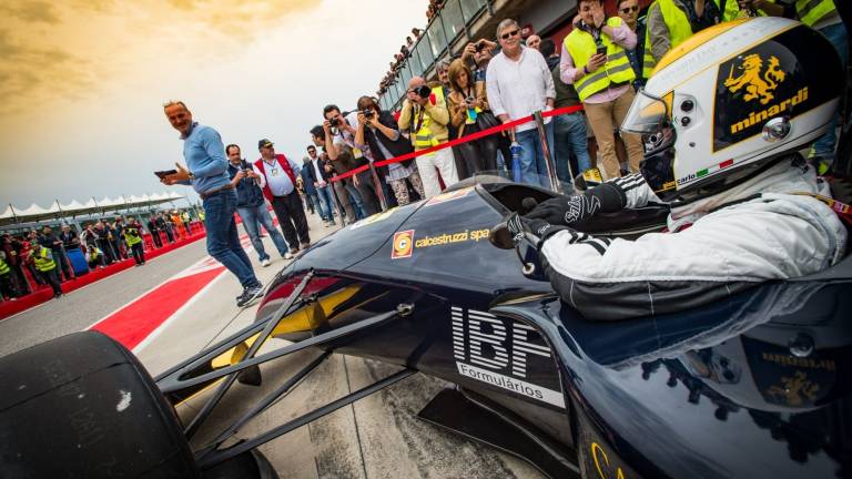 Automobilismo, nel week-end torna l'Historic Minardi-Day a Imola Automobilismo, nel week-end torna l'Historic Minardi-Day a Imola