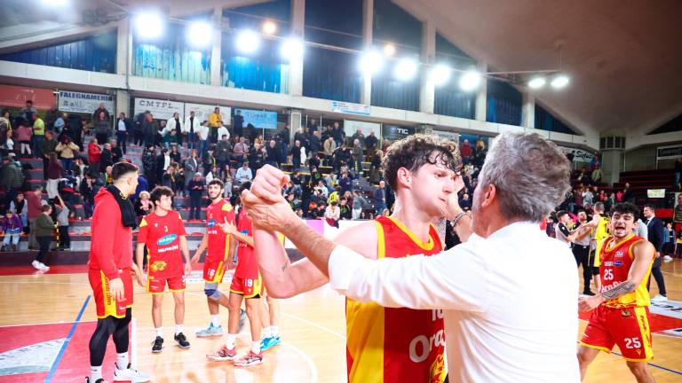 Basket B, Bernardi felice: “L’OraSì era pronta”. Regazzi: “La Virtus ha subìto ed è colpa mia” Basket B, Bernardi felice: “L’OraSì era pronta”. Regazzi: “La Virtus ha subìto ed è colpa mia”
