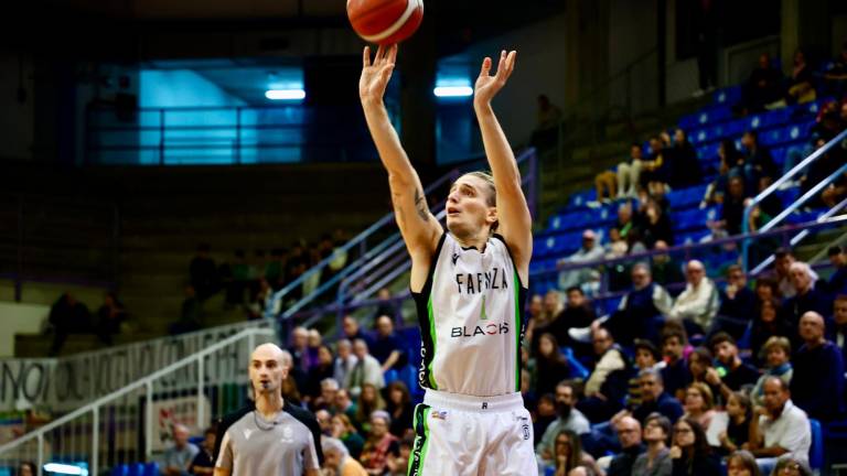 Basket B, Garelli: “Blacks, dobbiamo abituarci a gestire le sofferenze” - Gallery Basket B, Garelli: “Blacks, dobbiamo abituarci a gestire le sofferenze” - Gallery