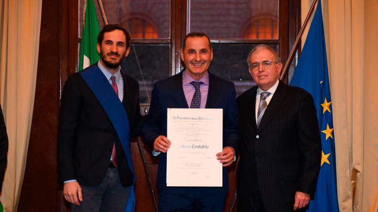 Forlì, consegnati i diplomi di ordine al merito e di maestro del lavoro, con un omaggio a Edo Valmori - Gallery Forlì, consegnati i diplomi di ordine al merito e di maestro del lavoro, con un omaggio a Edo Valmori - Gallery
