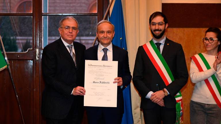 Forlì, consegnati i diplomi di ordine al merito e di maestro del lavoro, con un omaggio a Edo Valmori - Gallery Forlì, consegnati i diplomi di ordine al merito e di maestro del lavoro, con un omaggio a Edo Valmori - Gallery