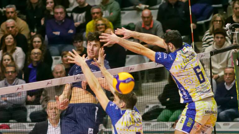 Alessandro Bovolenta nel match dell’andata (foto Fiorentini) Alessandro Bovolenta nel match dell’andata (foto Fiorentini)