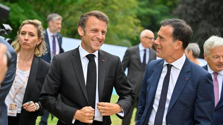 Sandro Gozi (a destra) con il presidente francese Emmanuel Macron