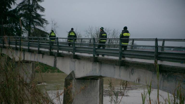 Maltempo in Romagna, interrotta la linea tra Lugo e Bagnacavallo Maltempo in Romagna, interrotta la linea tra Lugo e Bagnacavallo