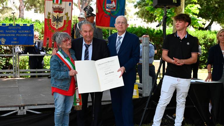Forlì ha celebrato la festa della Repubblica FOTOGALLERY Forlì ha celebrato la festa della Repubblica FOTOGALLERY