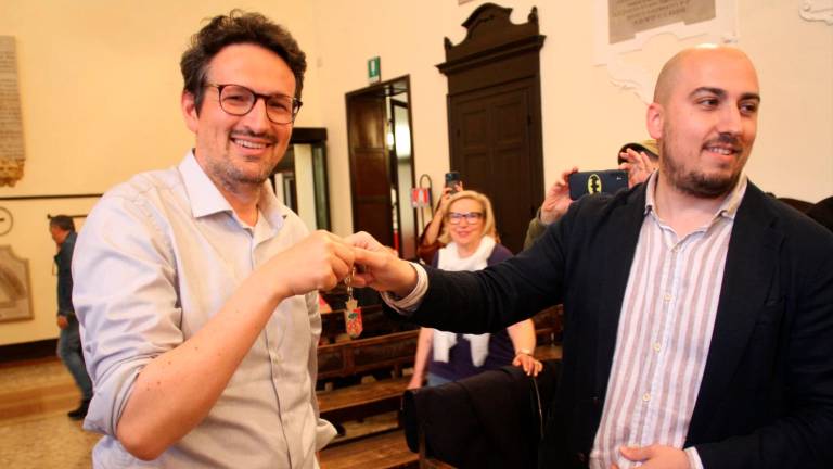 Alessandro Barattoni con Fabio Sbaraglia, il più votato tra i consiglieri comunali Alessandro Barattoni con Fabio Sbaraglia, il più votato tra i consiglieri comunali