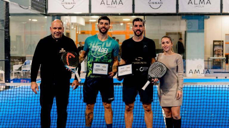 La premiazione del torneo maschile La premiazione del torneo maschile