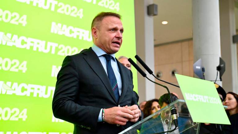 Il Ministro dell’Agricoltura, della Sovranità Alimentare e Foreste Francesco Lollobrigida Il Ministro dell’Agricoltura, della Sovranità Alimentare e Foreste Francesco Lollobrigida