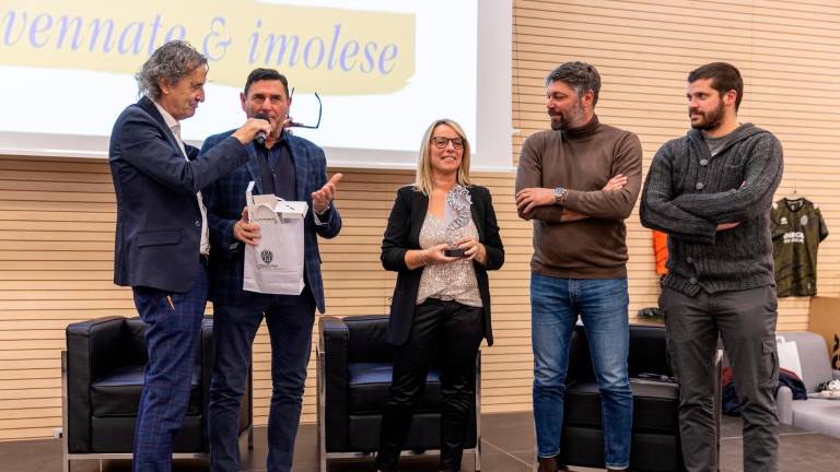 Calcio C, Toscano alla festa dei tifosi del Cesena: “Vogliamo regalarvi qualcosa di importante” - Gallery Calcio C, Toscano alla festa dei tifosi del Cesena: “Vogliamo regalarvi qualcosa di importante” - Gallery