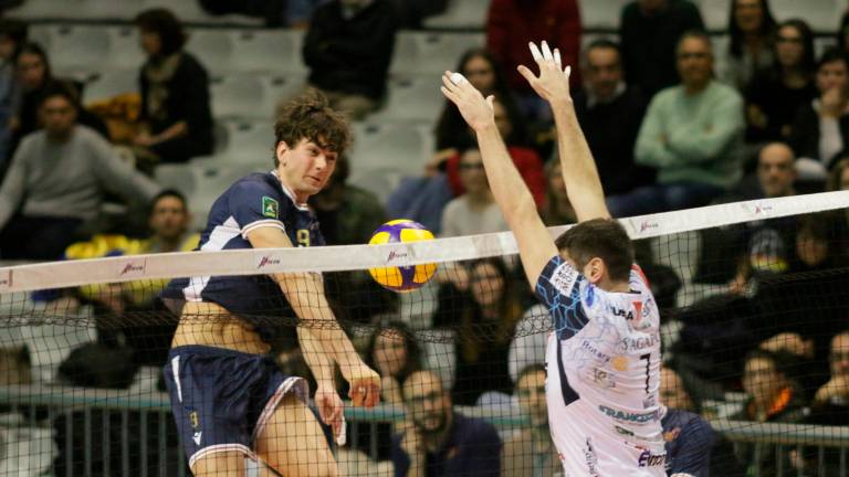 Volley A2, Consar: arriva un punto contro la regina Grottazzolina (2-3). Cori razzisti, la denuncia di Bonitta - Gallery Volley A2, Consar: arriva un punto contro la regina Grottazzolina (2-3). Cori razzisti, la denuncia di Bonitta - Gallery