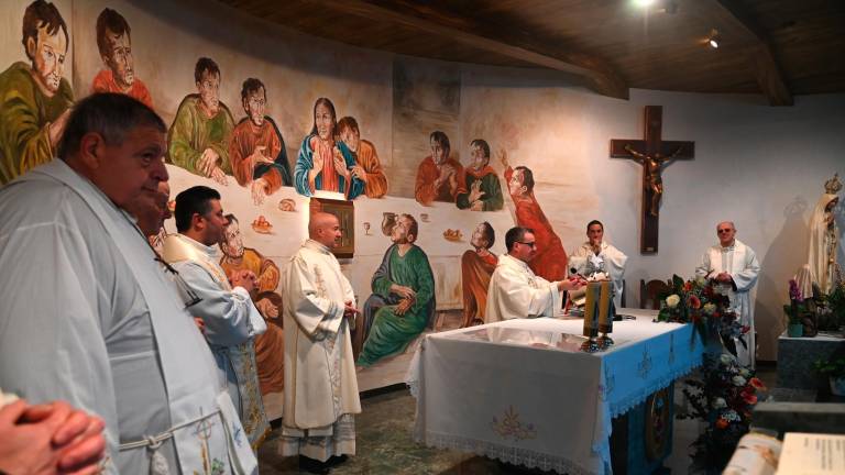 Forlì. Inaugurata la nuova chiesa a Vecchiazzano FOTO Forlì. Inaugurata la nuova chiesa a Vecchiazzano FOTO