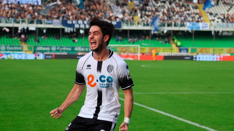 Cristian Shpendi ha realizzato 20 gol in Serie C nella stagione 2023/2024 e 11 in Serie B nello scorso campionato Cristian Shpendi ha realizzato 20 gol in Serie C nella stagione 2023/2024 e 11 in Serie B nello scorso campionato