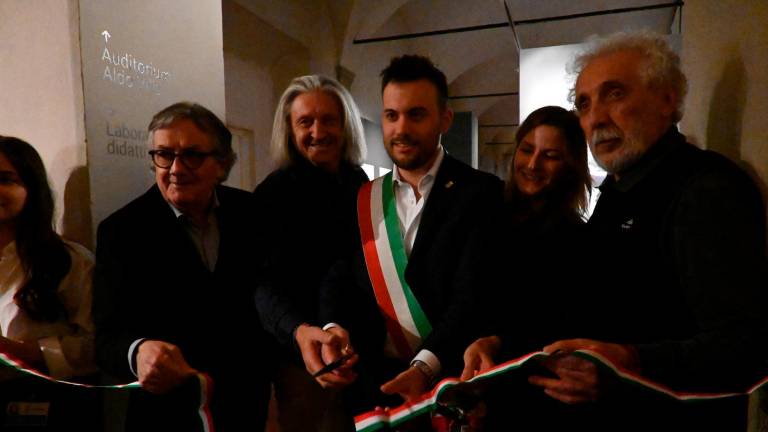 Imola, con l’inaugurazione della mostra “Magic Ayrton Senna” prendono il via le celebrazioni per i 30 anni dalla morte del pilota brasiliano Imola, con l’inaugurazione della mostra “Magic Ayrton Senna” prendono il via le celebrazioni per i 30 anni dalla morte del pilota brasiliano