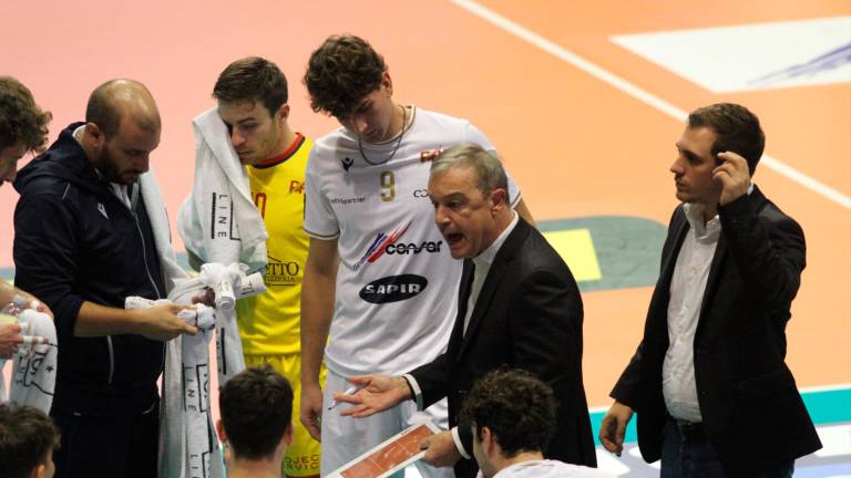 Morto Roberto Tazzari: ha fatto la storia del volley ravennate Morto Roberto Tazzari: ha fatto la storia del volley ravennate