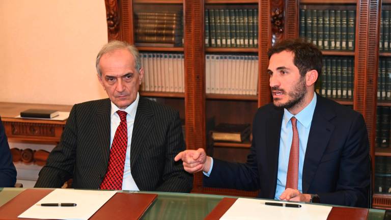 I sindaci Gian Luca Zattini e Enzo Lattuca (foto Fabio Blaco) I sindaci Gian Luca Zattini e Enzo Lattuca (foto Fabio Blaco)