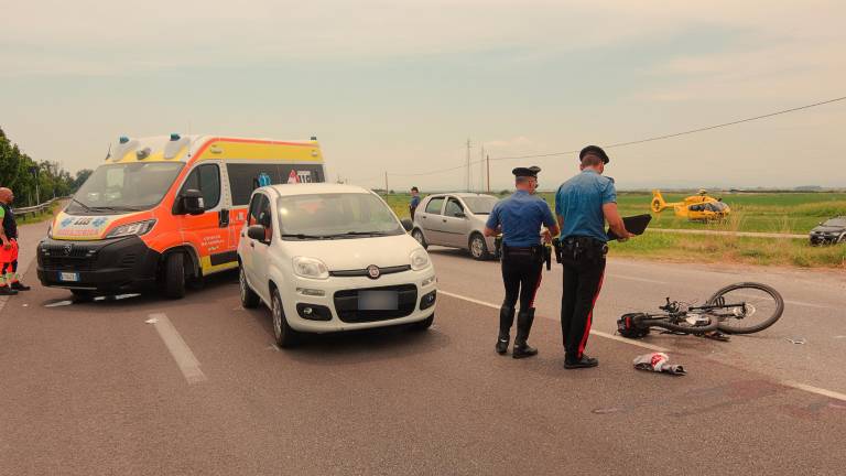 Cervia. Tamponato in bici da un’auto, è grave un 50enne Cervia. Tamponato in bici da un’auto, è grave un 50enne