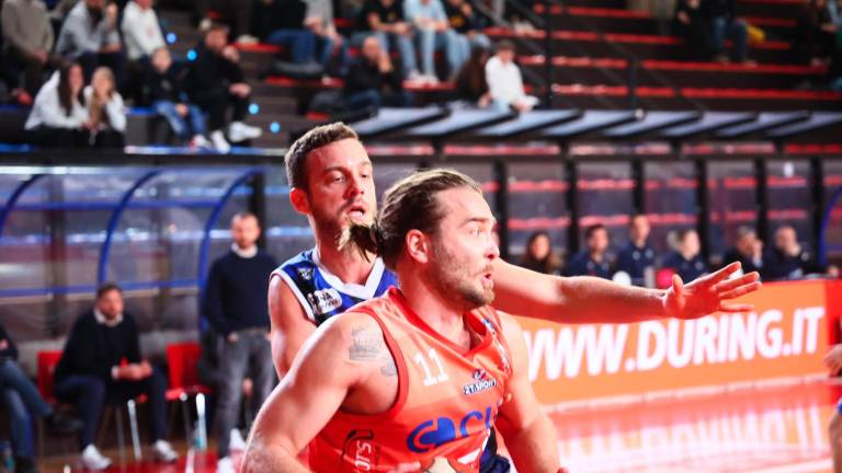 Tutta la grinta di Alex Ranuzzi nel vittorioso match di domenica contro Bisceglie foto mmph Tutta la grinta di Alex Ranuzzi nel vittorioso match di domenica contro Bisceglie foto mmph