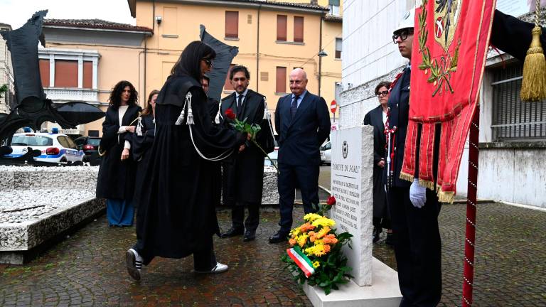 Forlì, omaggio a Falcone, Borsellino e le loro scorte FOTOGALLERY Forlì, omaggio a Falcone, Borsellino e le loro scorte FOTOGALLERY