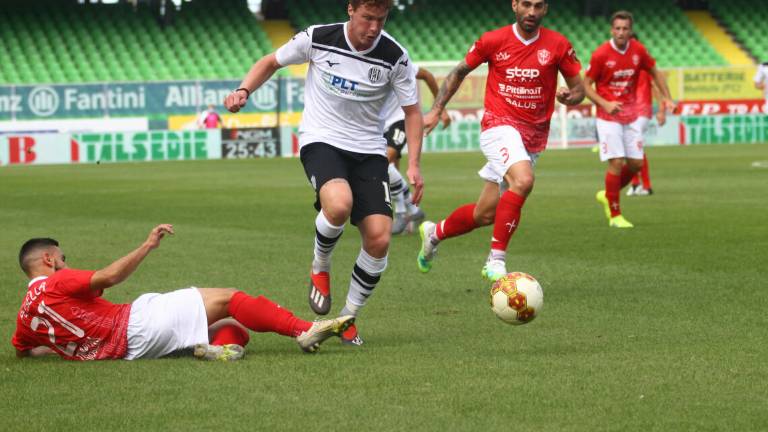 Calcio C, il Cesena cede Munari in prestito al Piacenza Calcio C, il Cesena cede Munari in prestito al Piacenza