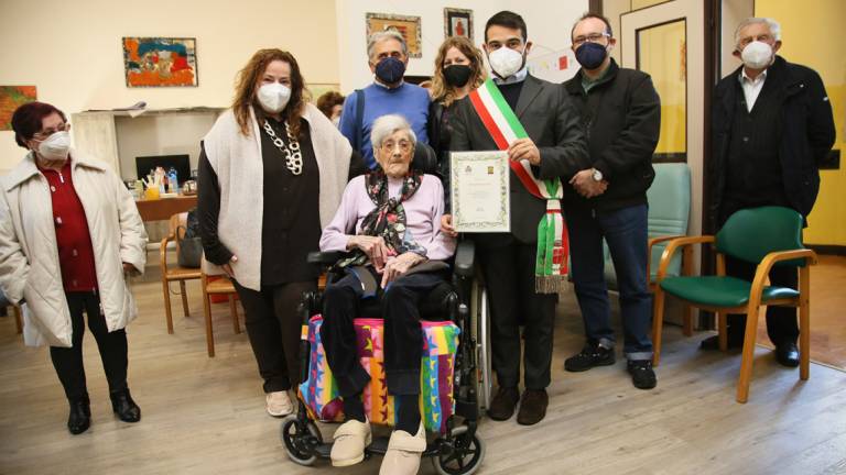 Lugo, Maria Rustichelli festeggia i cento anni Lugo, Maria Rustichelli festeggia i cento anni