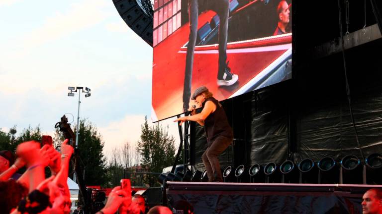Imola, lo spettacolo potente degli AC/DC nella storia della musica rock e dell’autodromo le foto del concerto FOTOGALLERY MMPH Imola, lo spettacolo potente degli AC/DC nella storia della musica rock e dell’autodromo le foto del concerto FOTOGALLERY MMPH