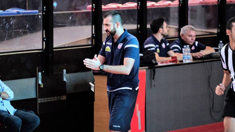 Basket A2, la Naturelle parte con un passo falso Basket A2, la Naturelle parte con un passo falso