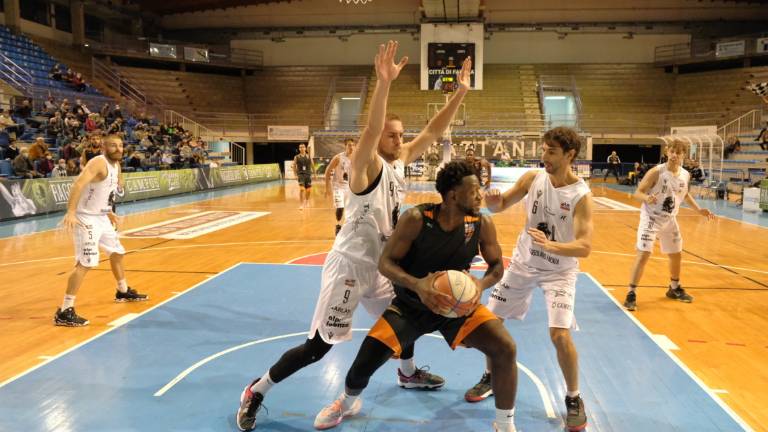 Basket B, Tigers-Raggisolaris si recupera mercoledì 16 marzo Basket B, Tigers-Raggisolaris si recupera mercoledì 16 marzo