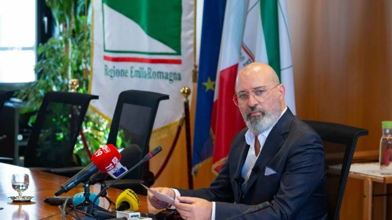 Siccità, Bonaccini: Altro che shampoo, all'Emilia-Romagna servono 32 milioni Siccità, Bonaccini: Altro che shampoo, all'Emilia-Romagna servono 32 milioni