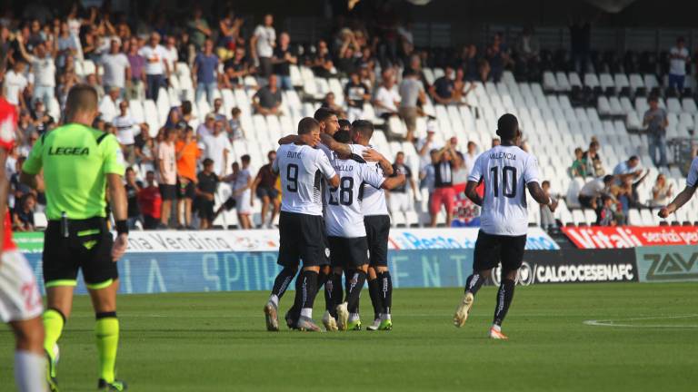 Calcio Serie C, spettacolo Cesena: 3-2 alla Triestina Calcio Serie C, spettacolo Cesena: 3-2 alla Triestina