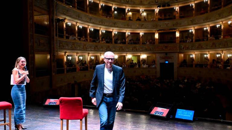 Imola, la Formula 1 è arrivata inaugurata la nuova Fanzone, paddock in piena attività e chiavi della città a Domenicali GALLERY Imola, la Formula 1 è arrivata inaugurata la nuova Fanzone, paddock in piena attività e chiavi della città a Domenicali GALLERY