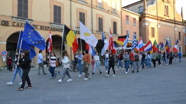 Bagnacavallo, 100 studenti alla festa dell'Europa Bagnacavallo, 100 studenti alla festa dell'Europa