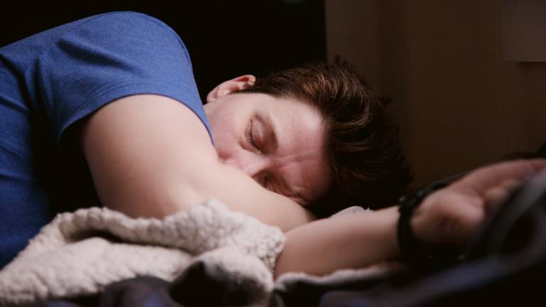 Melatonina: l’ormone che regola il nostro sonno Melatonina: l’ormone che regola il nostro sonno