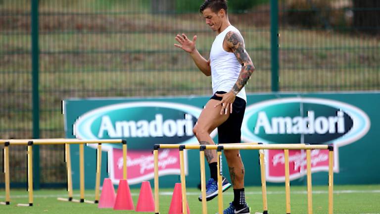 Calciomercato, il Cesena rimpiazza Rosaia con Sala del Milan Calciomercato, il Cesena rimpiazza Rosaia con Sala del Milan