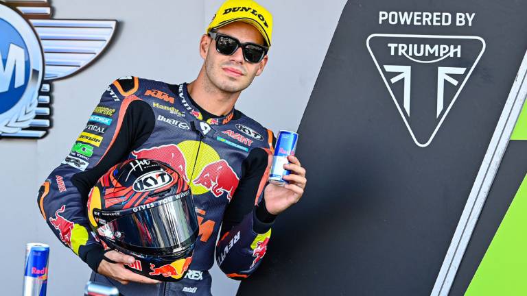 Moto2: Fernandez vince ed è il nuovo leader, Zaccone 18°, Antonelli 19° Moto2: Fernandez vince ed è il nuovo leader, Zaccone 18°, Antonelli 19°