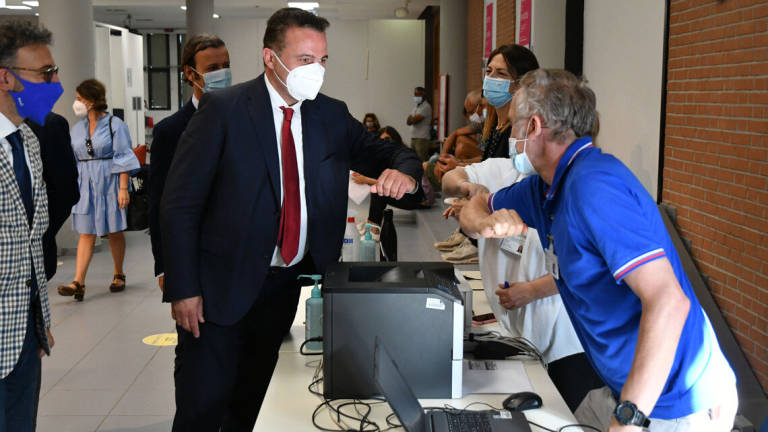 Covid. Modifiche allo screening dei sanitari in Emilia-Romagna: decisione sospesa Covid. Modifiche allo screening dei sanitari in Emilia-Romagna: decisione sospesa