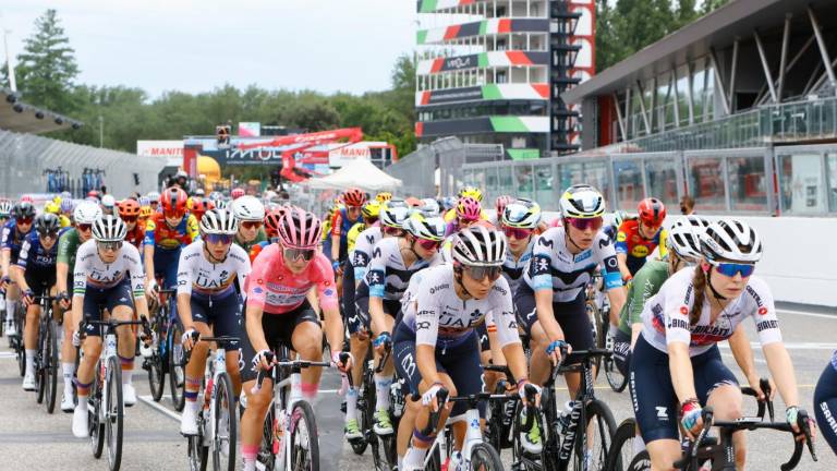 Giro d’Italia donne: la Romagna incorona in rosa Elisa Longo Borghini, Forlì-Imola alla Lippert VIDEOGALLERY Giro d’Italia donne: la Romagna incorona in rosa Elisa Longo Borghini, Forlì-Imola alla Lippert VIDEOGALLERY