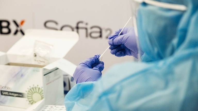 Covid, un morto a Forlì-Cesena, Ravenna e Rimini. Altri 4.020 guariti Covid, un morto a Forlì-Cesena, Ravenna e Rimini. Altri 4.020 guariti