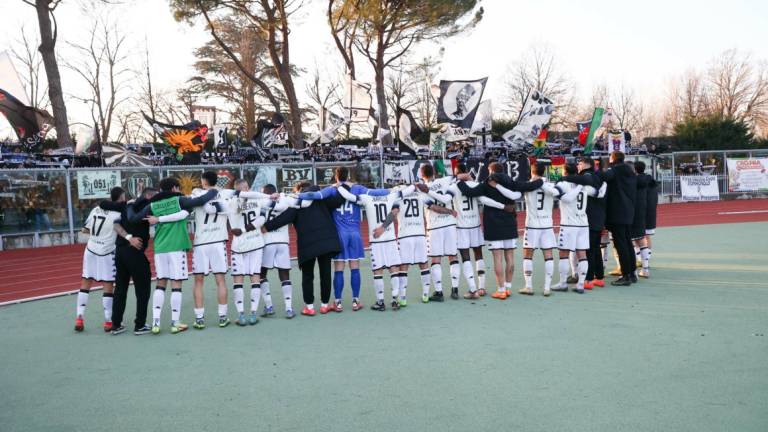 Il Cesena, la Reggiana e i Conti Serbelloni Mazzanti Vien Dal Mare Il Cesena, la Reggiana e i Conti Serbelloni Mazzanti Vien Dal Mare