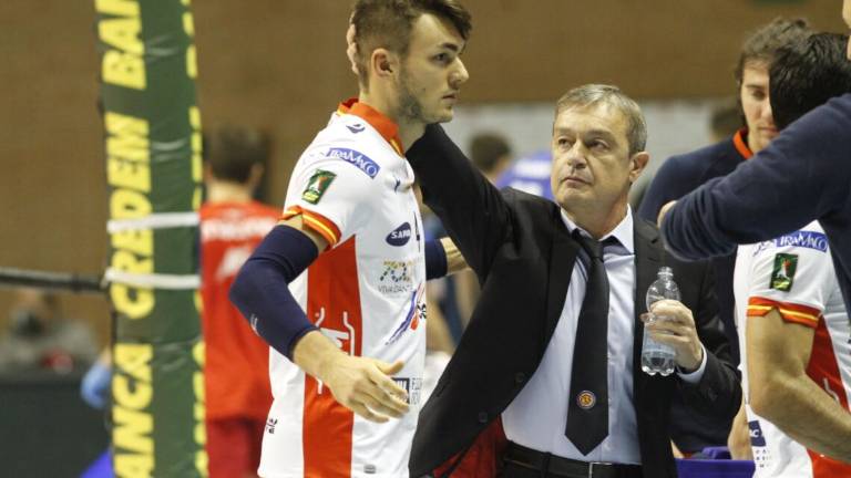 Volley Superlega, una Consar spenta cade 0-3 con Verona - Video Volley Superlega, una Consar spenta cade 0-3 con Verona - Video