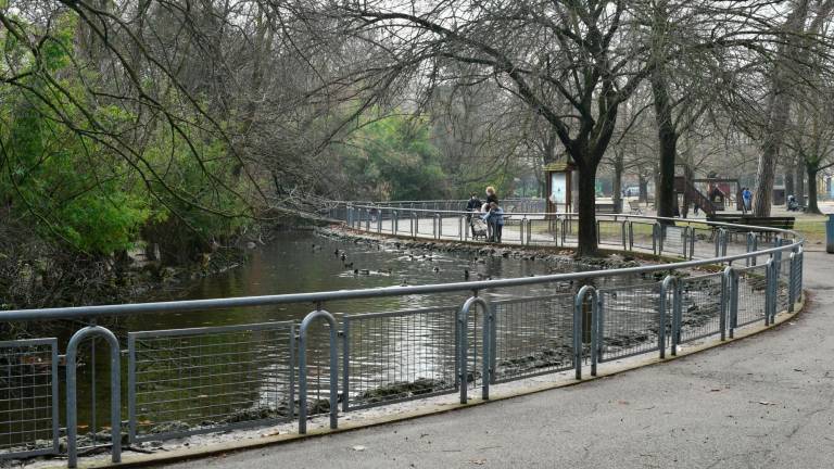 Forlì, torna l’acqua nel laghetto del parco della Resistenza Forlì, torna l’acqua nel laghetto del parco della Resistenza