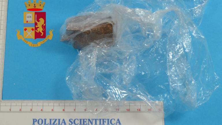 Trovato in auto a Cesena con l'eroina: arrestato 40enne Trovato in auto a Cesena con l'eroina: arrestato 40enne