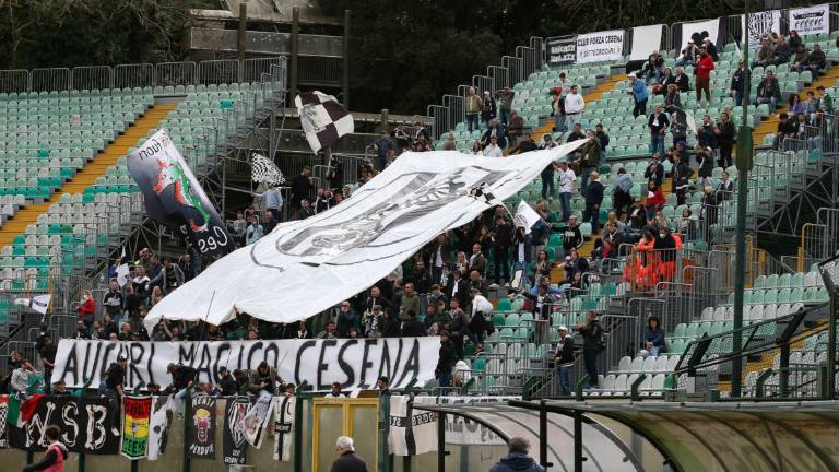 Calcio C play-off: ecco i biglietti per Monopoli-Cesena di domenica 8 maggio alle ore 20 Calcio C play-off: ecco i biglietti per Monopoli-Cesena di domenica 8 maggio alle ore 20