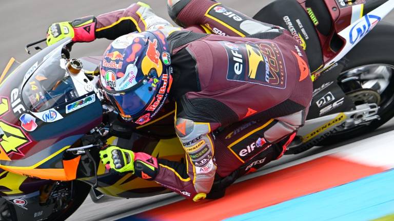 Moto2, Arbolino vince e vola in vetta Moto2, Arbolino vince e vola in vetta