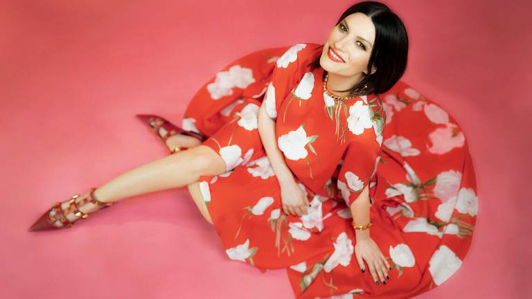 Laura Pausini vince Nastro d'Argento per la miglior canzone Laura Pausini vince Nastro d'Argento per la miglior canzone