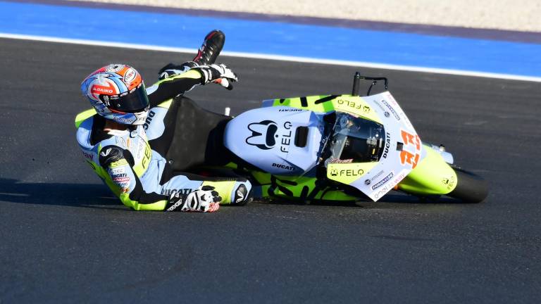 MotoE, capolavoro Ferrari: prima cade poi centra la pole position - Gallery MotoE, capolavoro Ferrari: prima cade poi centra la pole position - Gallery