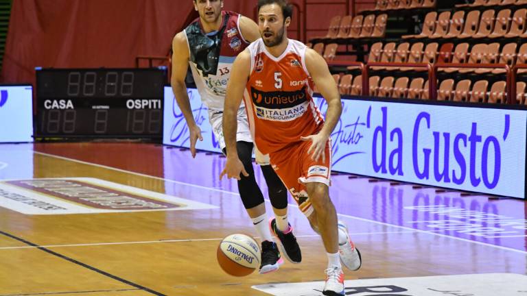 Basket A2 Coppa Italia: Unieuro, sconfitta beffa con Udine (62-67) Basket A2 Coppa Italia: Unieuro, sconfitta beffa con Udine (62-67)
