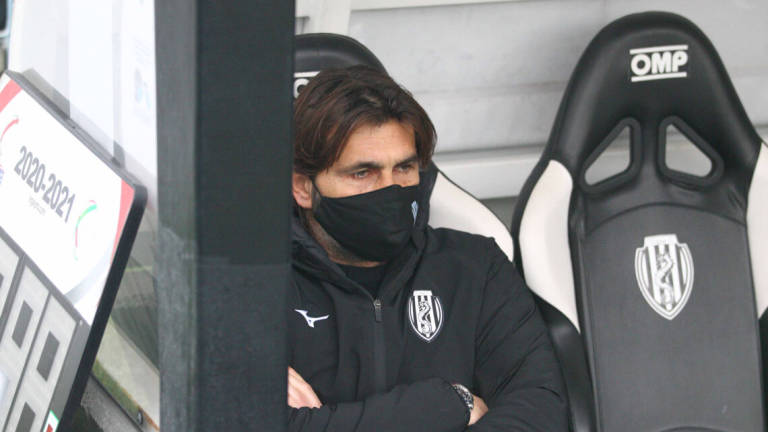 Calcio C, altri 4 positivi: rinviato l'allenamento del Cesena Calcio C, altri 4 positivi: rinviato l'allenamento del Cesena