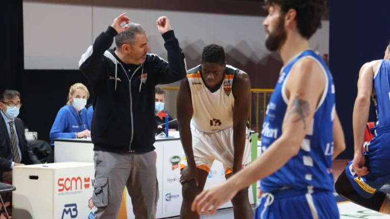 Basket B, Tigers: Valgimigli si scusa con i tifosi e attacca la squadra Basket B, Tigers: Valgimigli si scusa con i tifosi e attacca la squadra