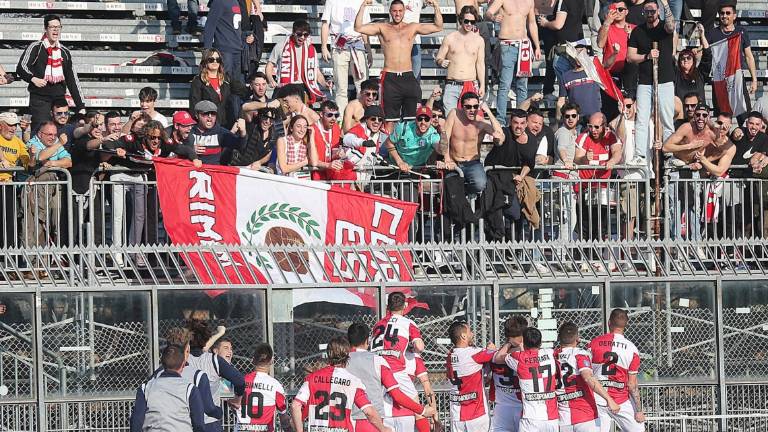 Calcio serie D, un bel Forlì piega il Ravenna e il Rimini vola a +8 Calcio serie D, un bel Forlì piega il Ravenna e il Rimini vola a +8
